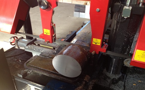 零陵卧式带锯床加工时出现明显振荡如何排查？